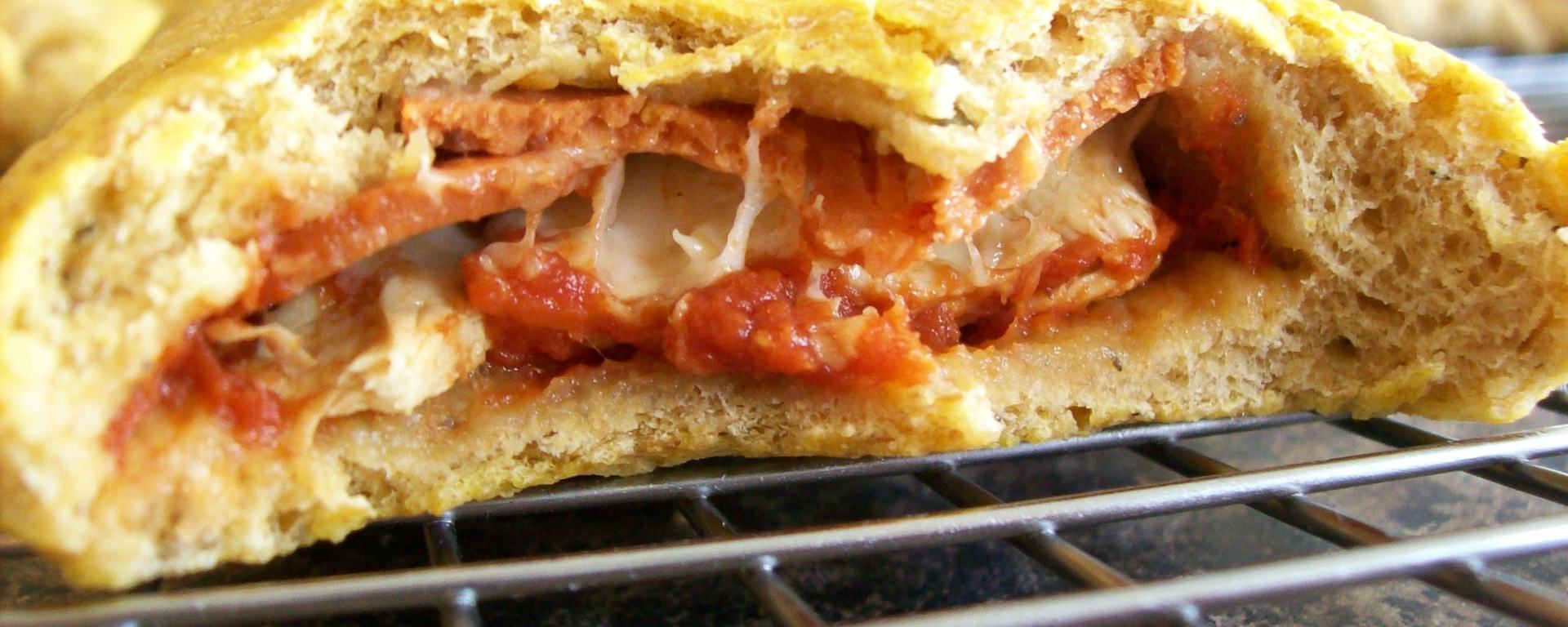 Pizza pocket calzone