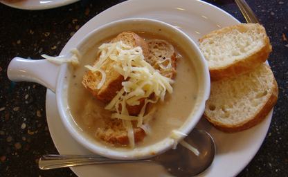 Swiss onion soup